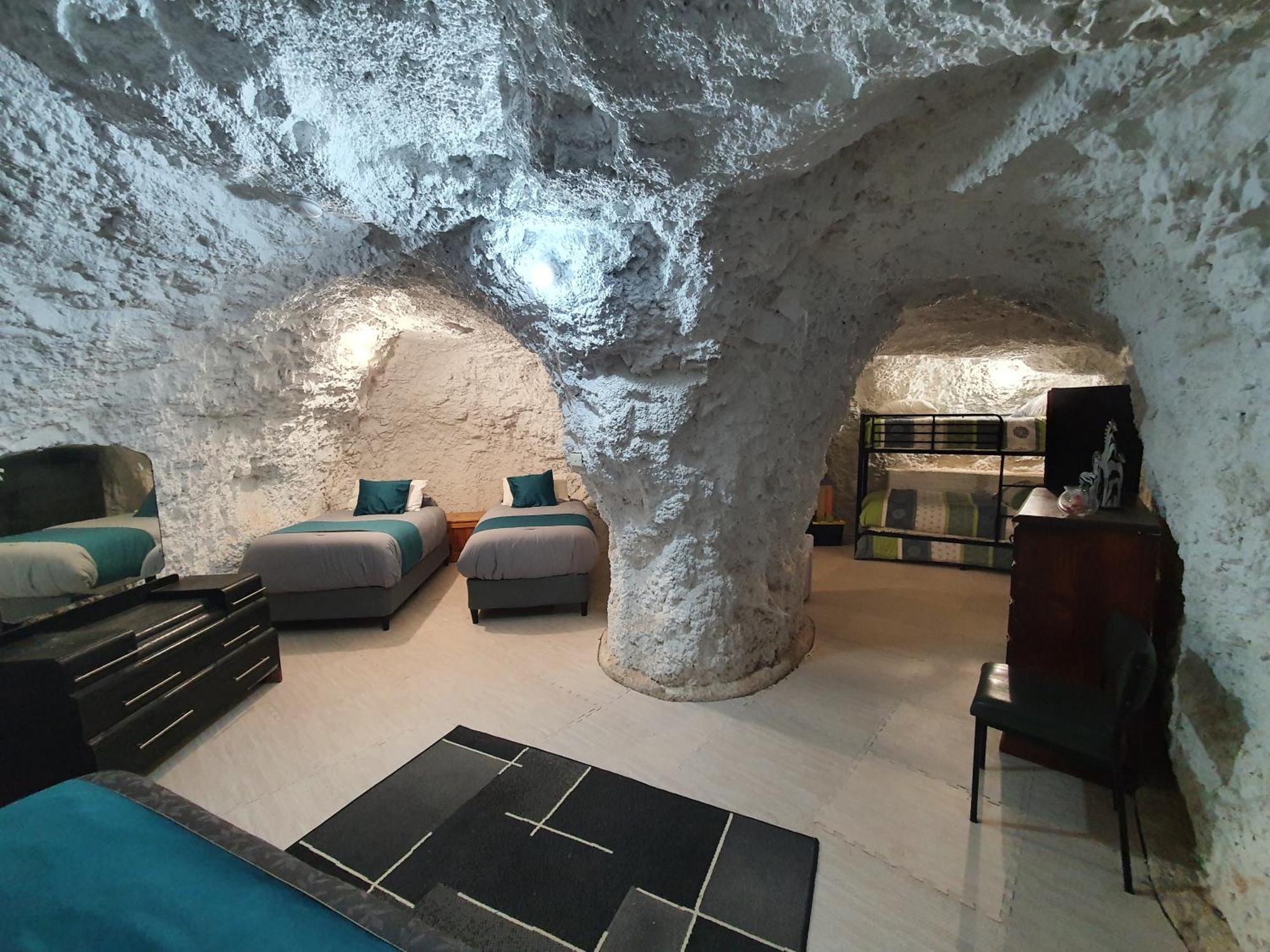 Fossickers Den Dugout Accommodation White Cliffs Eksteriør bilde
